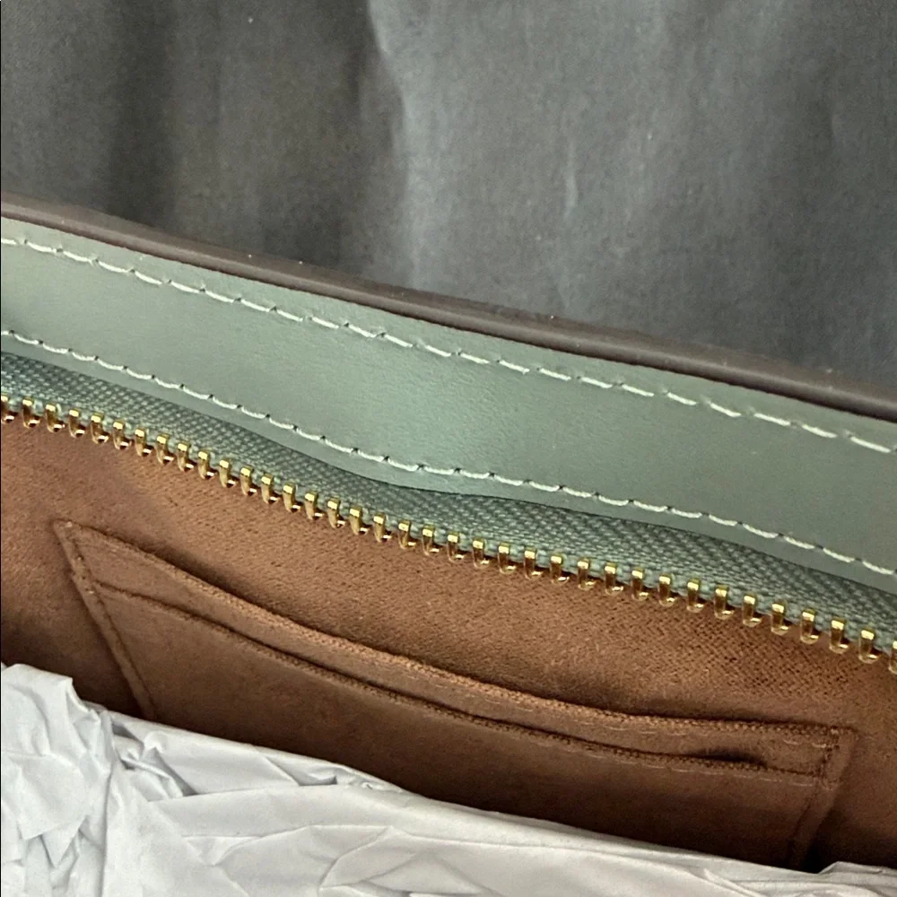 COACH New York Eliza Leather Shoulder Bag w/ Zipper Closure in Sage Green NWT - Picture 9 of 13